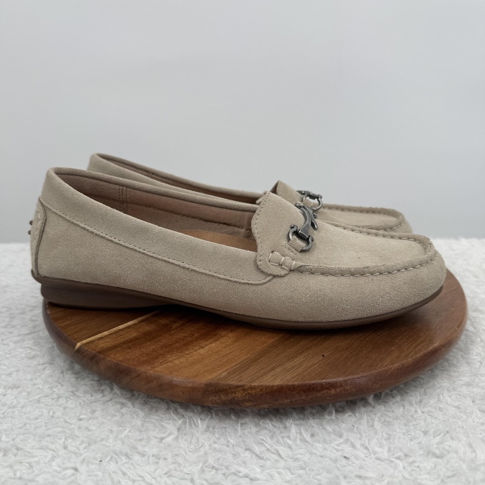 Taos Shoes Bit Moc Womens 8 Beige Suede Loafer‎ Flats Cushioned Comfort